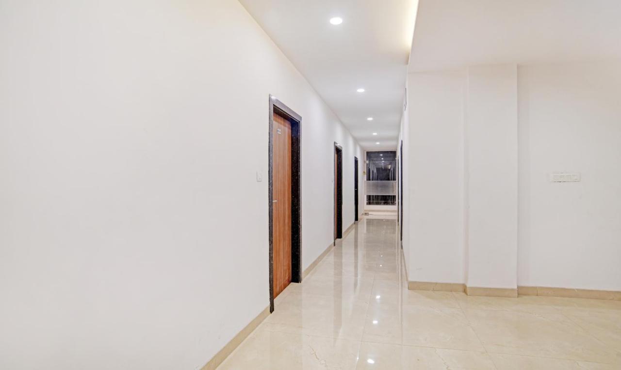 Treebo Shivaay Hotel Indaur Kültér fotó