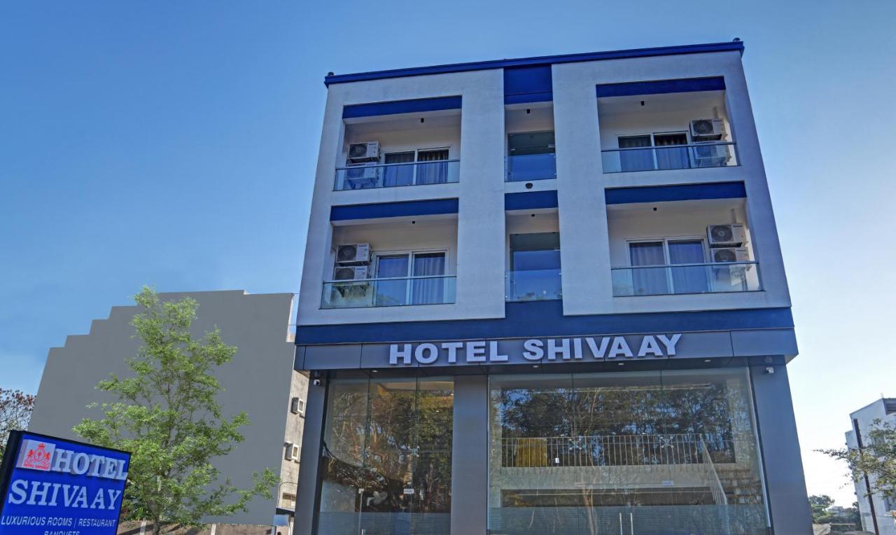 Treebo Shivaay Hotel Indaur Kültér fotó
