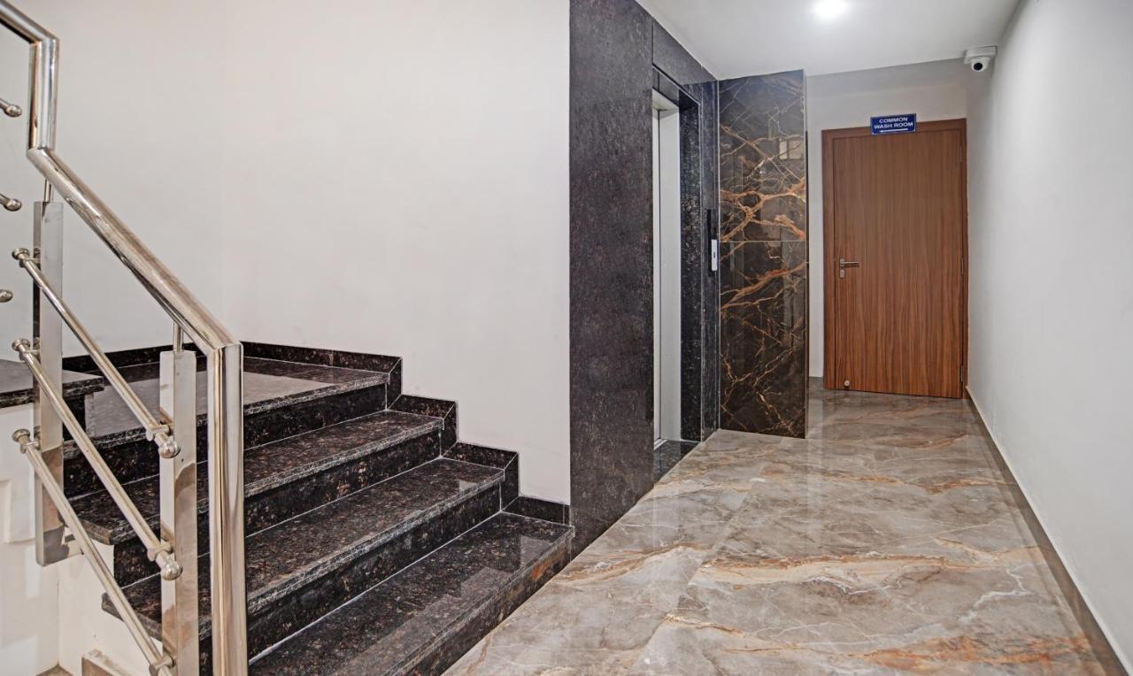 Treebo Shivaay Hotel Indaur Kültér fotó